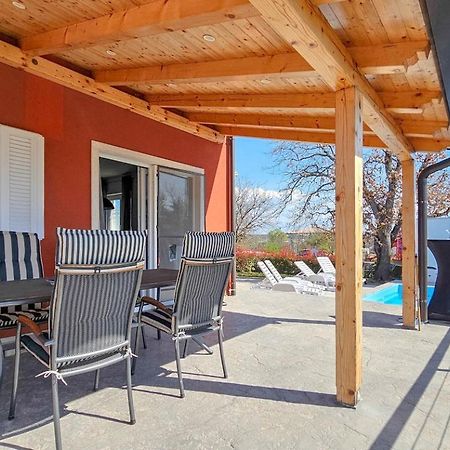 Casa Lutoma Villa Kmeti Ngoại thất bức ảnh