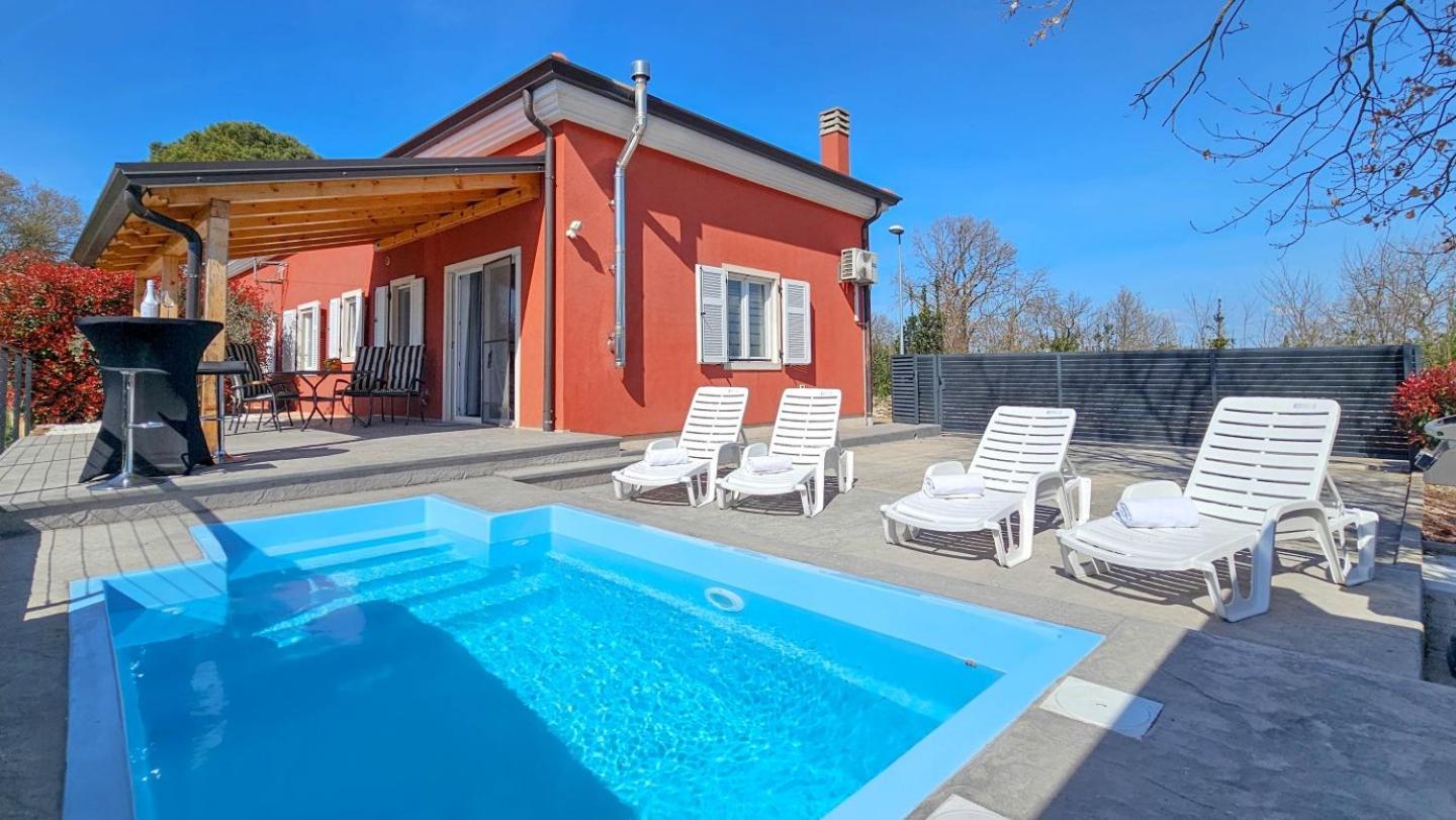 Casa Lutoma Villa Kmeti Ngoại thất bức ảnh