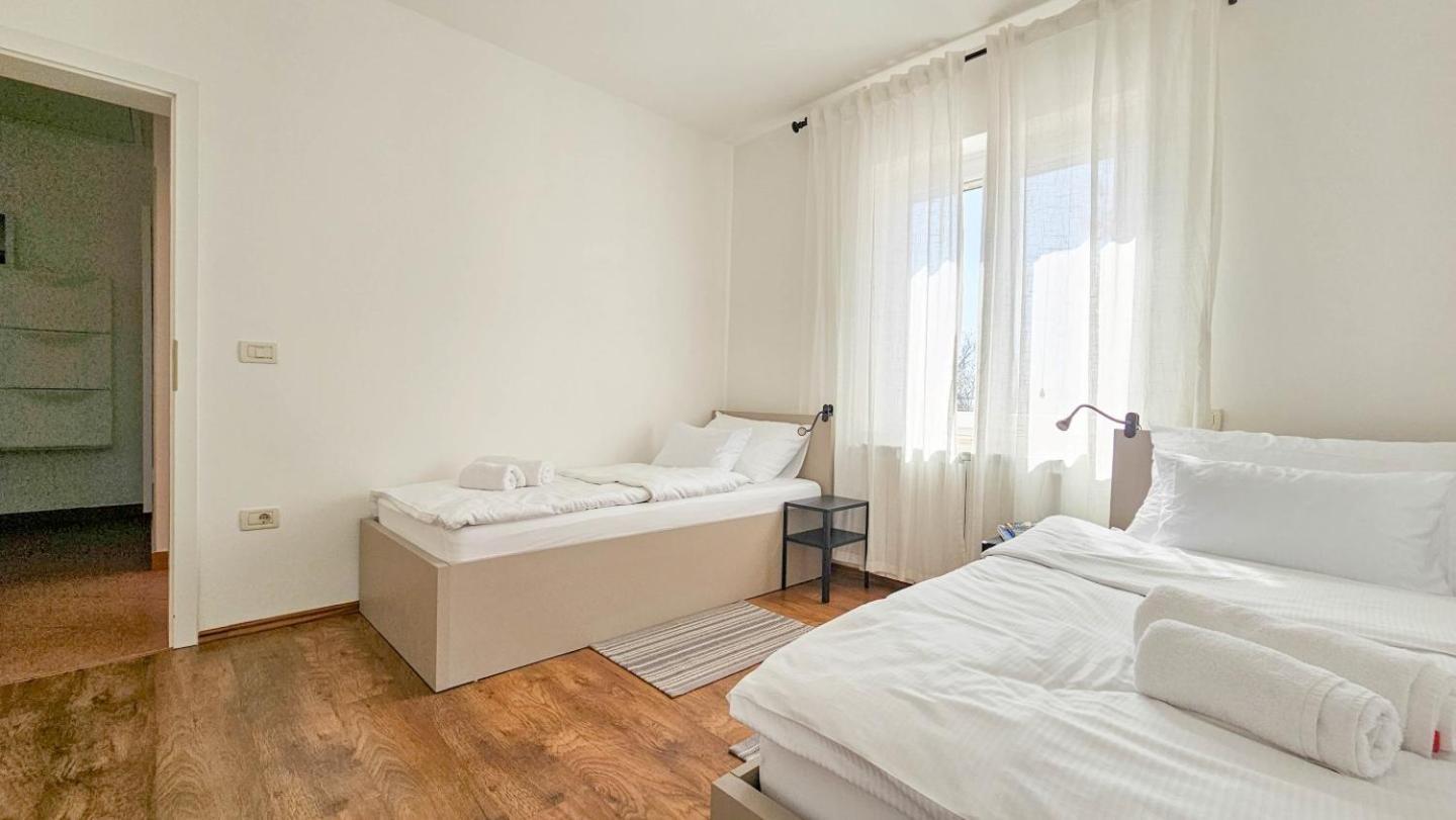 Casa Lutoma Villa Kmeti Ngoại thất bức ảnh