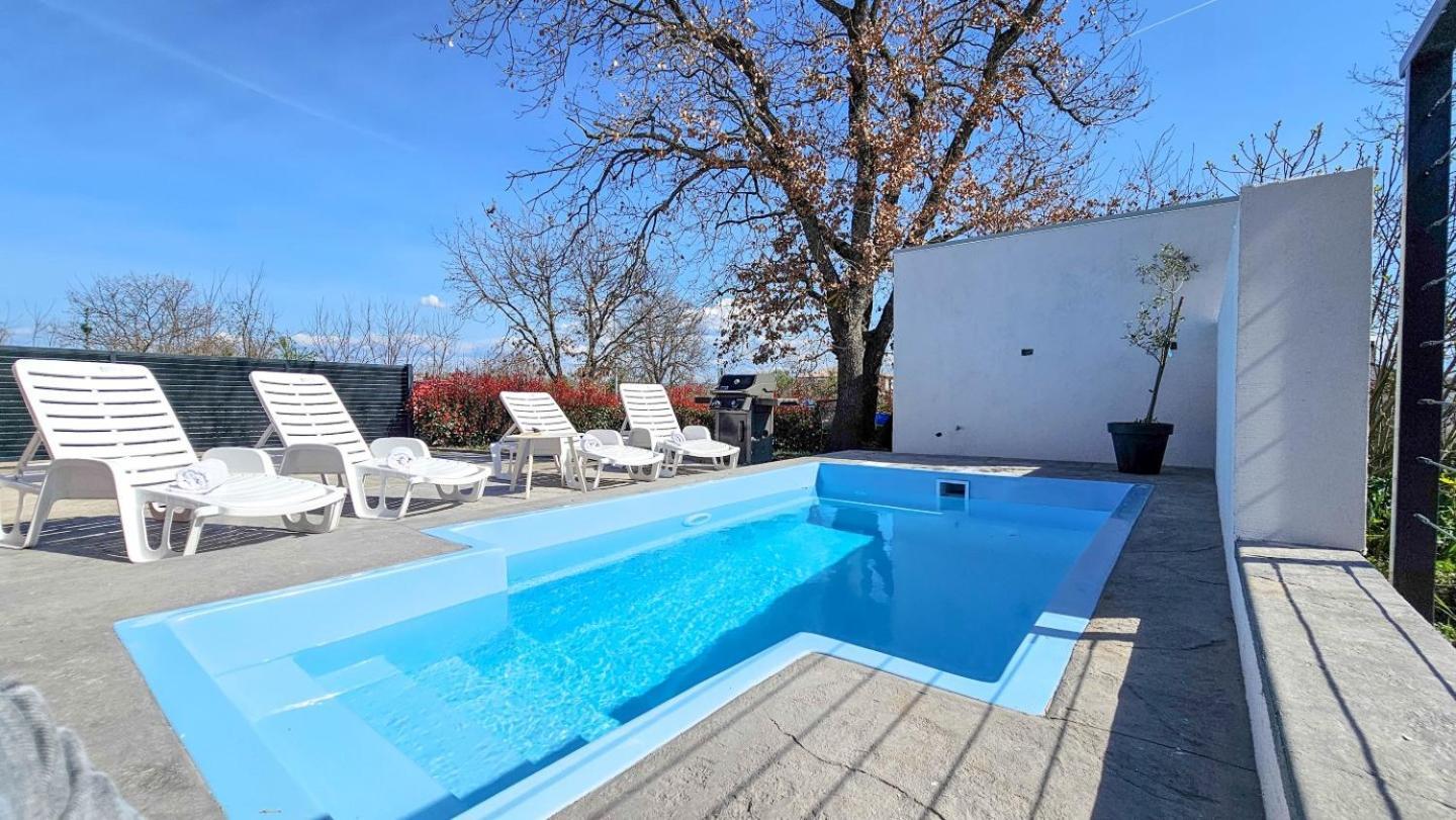 Casa Lutoma Villa Kmeti Ngoại thất bức ảnh