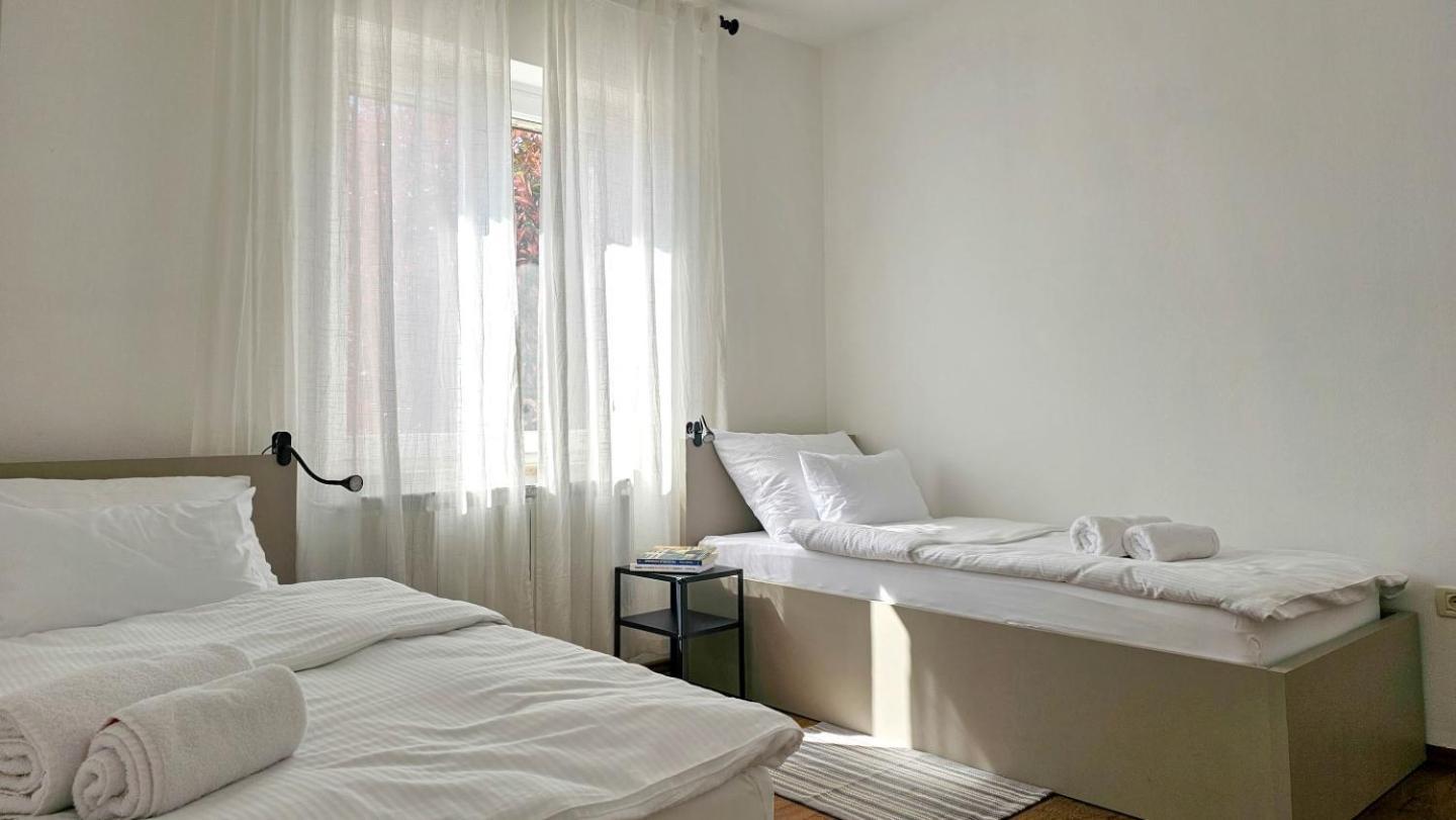Casa Lutoma Villa Kmeti Ngoại thất bức ảnh