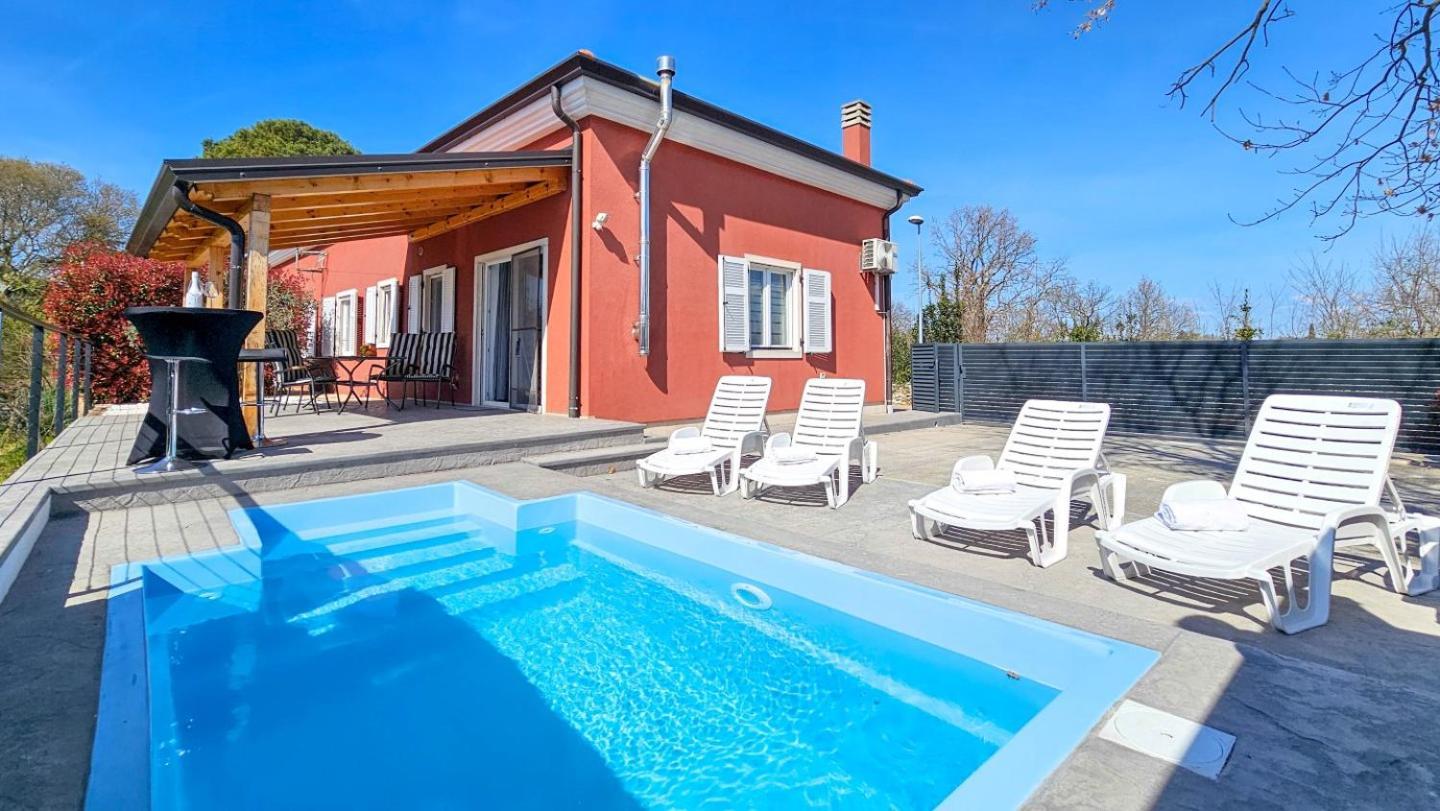 Casa Lutoma Villa Kmeti Ngoại thất bức ảnh